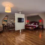 Westgrove 4*