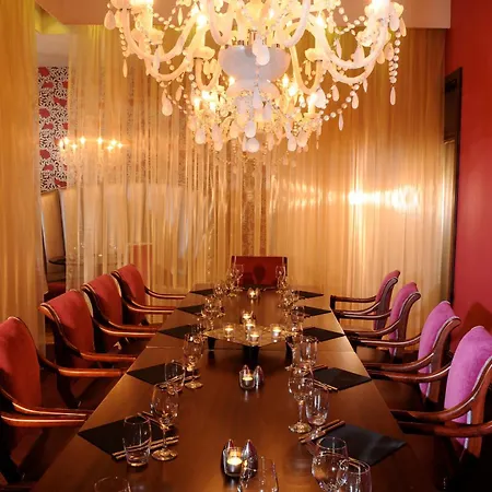 Westgrove Hotel 4*