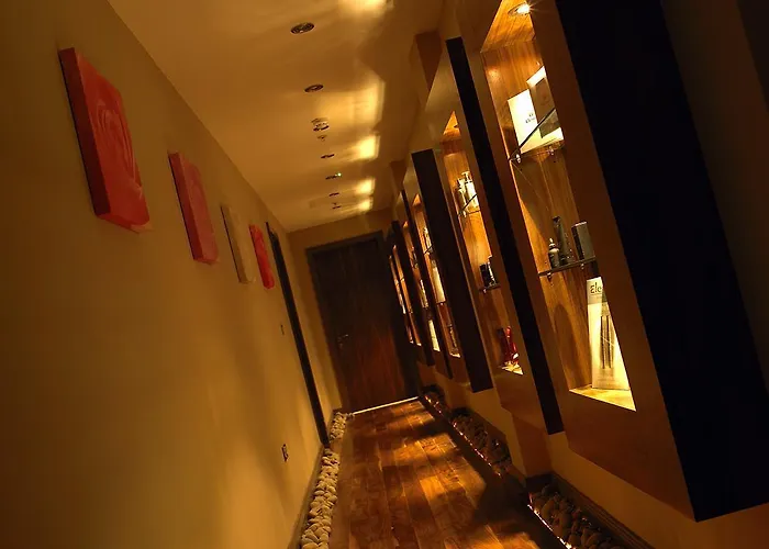 Westgrove Отель 4*